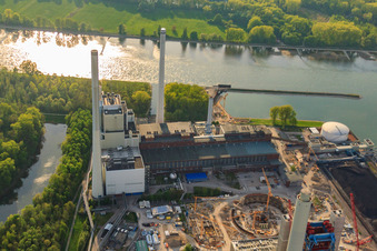 Nouvelle centrale à charbon d'EnBW sur le Rhin à le quartier Daxlanden in Karlsruhe dans le département Bade-Wurtemberg, Allemagne depuis l'avion