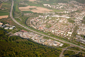 Vue aérienne de Zone industrielle Ouest à Ettlingen dans le département Bade-Wurtemberg, Allemagne