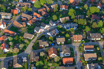 Vue aérienne de Schauinslandstraße à le quartier Völkersbach in Malsch dans le département Bade-Wurtemberg, Allemagne