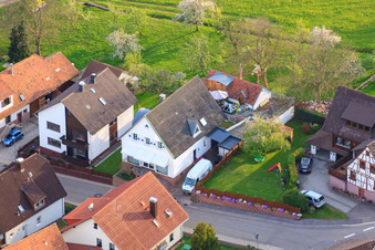 Brunnenstr à le quartier Völkersbach in Malsch dans le département Bade-Wurtemberg, Allemagne d'en haut