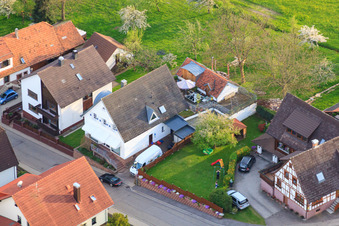 Vue aérienne de Brunnenstraße Boucher Bernd Glasstetter à le quartier Völkersbach in Malsch dans le département Bade-Wurtemberg, Allemagne