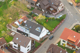 Image drone de Brunnenstraße Boucher Bernd Glasstetter à le quartier Völkersbach in Malsch dans le département Bade-Wurtemberg, Allemagne