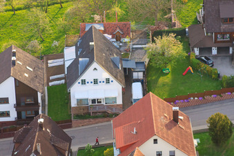 Brunnenstraße Boucher Bernd Glasstetter à le quartier Völkersbach in Malsch dans le département Bade-Wurtemberg, Allemagne vu d'un drone