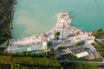 Vue aérienne de Travaux de gravillonnage émaillé à le quartier Neumalsch in Malsch dans le département Bade-Wurtemberg, Allemagne