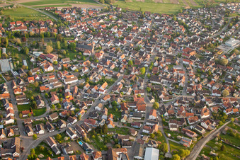 Vue oblique de Quartier de Neuburgweier à Au am Rhein dans le département Bade-Wurtemberg, Allemagne