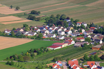 Vue aérienne de Au grand jardin à le quartier Mörzheim in Landau in der Pfalz dans le département Rhénanie-Palatinat, Allemagne