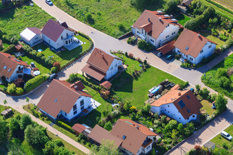 Vue aérienne de Dans la phrase à le quartier Mörzheim in Landau in der Pfalz dans le département Rhénanie-Palatinat, Allemagne