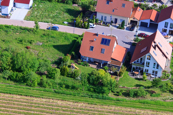 Vue oblique de Dans la phrase à le quartier Mörzheim in Landau in der Pfalz dans le département Rhénanie-Palatinat, Allemagne