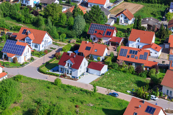 Dans la phrase à le quartier Mörzheim in Landau in der Pfalz dans le département Rhénanie-Palatinat, Allemagne d'en haut
