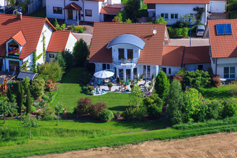 Photographie aérienne de Dans le champ de pois à le quartier Mörzheim in Landau in der Pfalz dans le département Rhénanie-Palatinat, Allemagne
