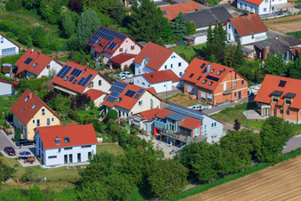 Dans la phrase à le quartier Mörzheim in Landau in der Pfalz dans le département Rhénanie-Palatinat, Allemagne d'en haut