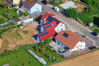 Rue Jakob Becker à le quartier Mörzheim in Landau in der Pfalz dans le département Rhénanie-Palatinat, Allemagne d'en haut