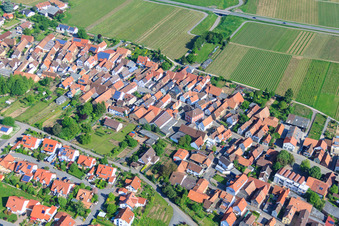 Photographie aérienne de Vue du village depuis le sud-est à le quartier Wollmesheim in Landau in der Pfalz dans le département Rhénanie-Palatinat, Allemagne