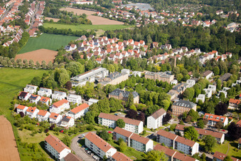 Vue aérienne de Jardin de l'hôpital à Landau in der Pfalz dans le département Rhénanie-Palatinat, Allemagne