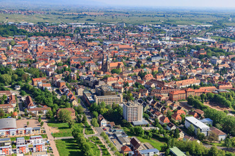 Vue aérienne de Hôpital Saint-Vincent à Landau in der Pfalz dans le département Rhénanie-Palatinat, Allemagne