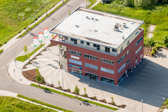 Vue aérienne de Restaurant Piccola Italia à le quartier Queichheim in Landau in der Pfalz dans le département Rhénanie-Palatinat, Allemagne
