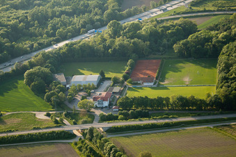 Vue oblique de Stade d'Oberwald à le quartier Durlach in Karlsruhe dans le département Bade-Wurtemberg, Allemagne