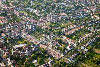 Enregistrement par drone de Plaine inondable à le quartier Durlach in Karlsruhe dans le département Bade-Wurtemberg, Allemagne