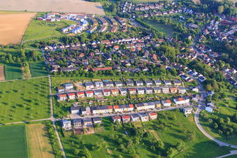Vue aérienne de Wieselweg et Iltisweg à le quartier Hohenwettersbach in Karlsruhe dans le département Bade-Wurtemberg, Allemagne