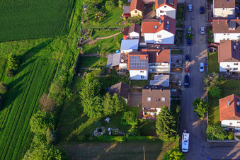 KITA Mäusenest à le quartier Stupferich in Karlsruhe dans le département Bade-Wurtemberg, Allemagne vue d'en haut