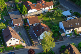 Gerberastraße 4 à le quartier Stupferich in Karlsruhe dans le département Bade-Wurtemberg, Allemagne vu d'un drone