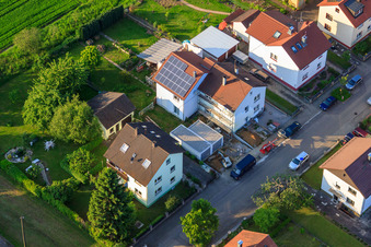 KITA Mäusenest à le quartier Stupferich in Karlsruhe dans le département Bade-Wurtemberg, Allemagne depuis l'avion