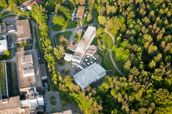 Vue oblique de Hôpital SRH à le quartier Langensteinbach in Karlsbad dans le département Bade-Wurtemberg, Allemagne