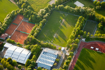 Vue oblique de Reichenbach, Tennis Club Waldbronn e. V à le quartier Busenbach in Waldbronn dans le département Bade-Wurtemberg, Allemagne