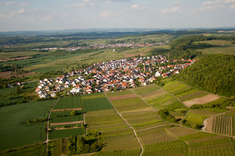 Vue aérienne de Du sud-ouest à le quartier Malschenberg in Rauenberg dans le département Bade-Wurtemberg, Allemagne