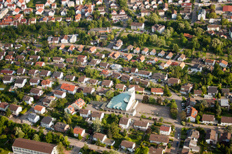 Vue aérienne de Église de la Trinité à Wiesloch dans le département Bade-Wurtemberg, Allemagne
