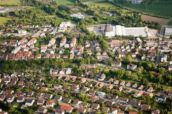 Vue aérienne de Rue Schwetzinger à Wiesloch dans le département Bade-Wurtemberg, Allemagne