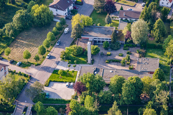 Vue aérienne de L'église du Christ vue du sud à Wiesloch dans le département Bade-Wurtemberg, Allemagne