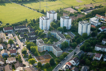 Vue aérienne de Rue Breslauer à Wiesloch dans le département Bade-Wurtemberg, Allemagne