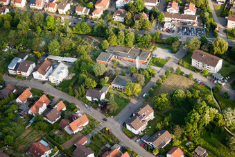 Vue aérienne de Église du Christ du Nord-Ouest à Wiesloch dans le département Bade-Wurtemberg, Allemagne