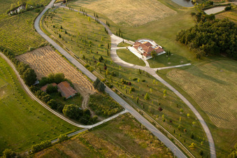 Vue aérienne de Maison de vacances à Macchia della Madonna à Cortona dans le département Arezzo, Italie