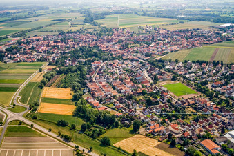 Photographie aérienne de Vue de la ville depuis l'ouest à Hatzenbühl dans le département Rhénanie-Palatinat, Allemagne
