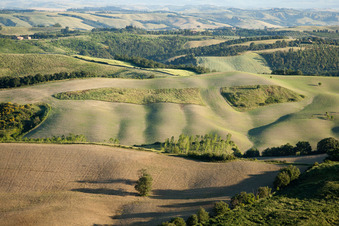 Vue aérienne de Vergelle dans le département Toscane, Italie