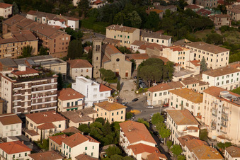 Vue aérienne de Camucia dans le département Toscane, Italie