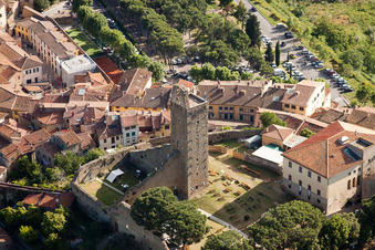 Photographie aérienne de Castiglion Fiorentino dans le département Arezzo, Italie