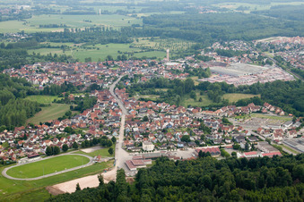 Vue d'oiseau de Seltz dans le département Bas Rhin, France