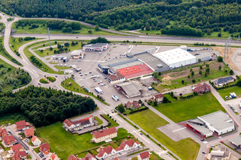Vue aérienne de Succursale de supermarché Super U Seltz à Seltz dans le département Bas Rhin, France
