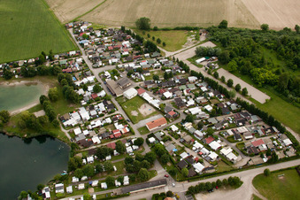 Vue aérienne de Camping Les Peupliers à Beinheim dans le département Bas Rhin, France