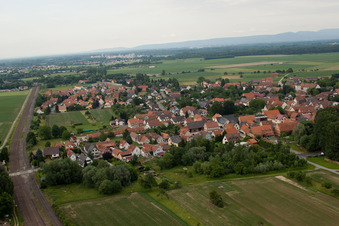 Roppenheim dans le département Bas Rhin, France d'en haut