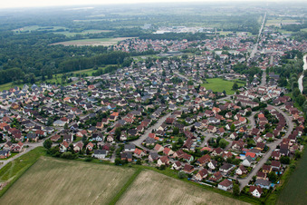 Drusenheim dans le département Bas Rhin, France du point de vue du drone