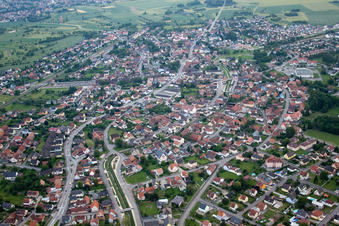 Photographie aérienne de Herrlisheim dans le département Bas Rhin, France