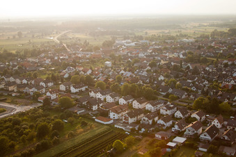 Runzweg à le quartier Urloffen in Appenweier dans le département Bade-Wurtemberg, Allemagne d'en haut