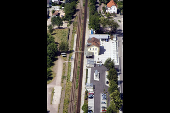 Vue aérienne de Gare vue de l'est à Kandel dans le département Rhénanie-Palatinat, Allemagne