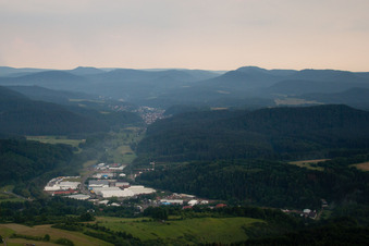 Dahn dans le département Rhénanie-Palatinat, Allemagne depuis l'avion