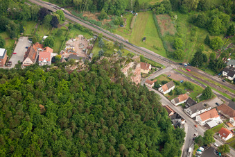 Vue aérienne de Premier saut à Dahn dans le département Rhénanie-Palatinat, Allemagne