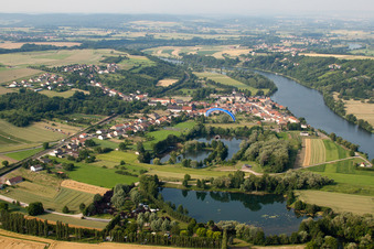 Vue aérienne de Rettel dans le département Moselle, France